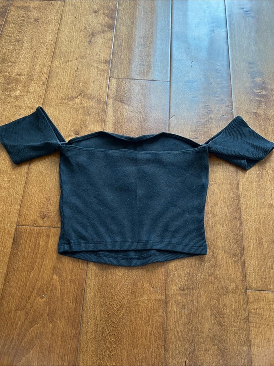 Abercrombie & Fitch Tops - Abercrombie & Fitch Black Ribbed Off-Shoulder Top